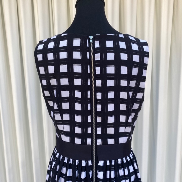 Sleeveless Fit & Flare Dress - Picture 4 of 8